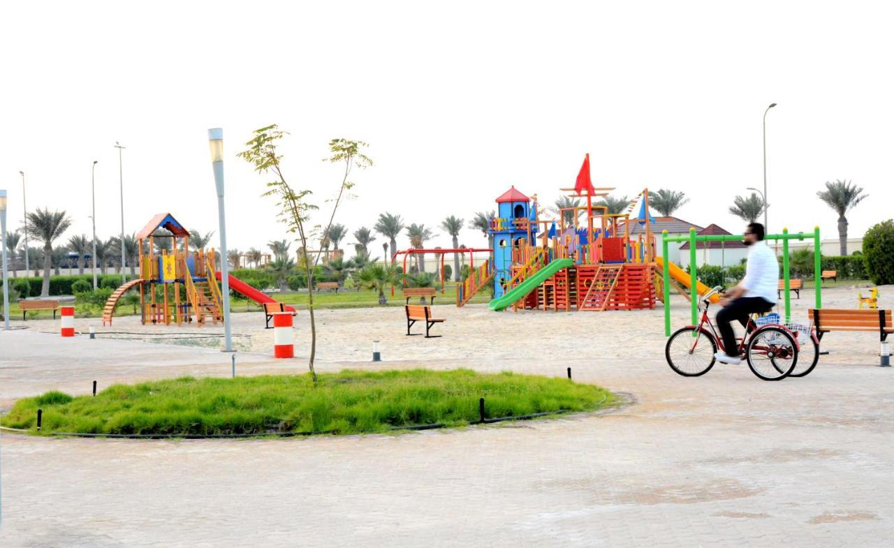 Radisson Blu Resort, Al Khobar 하프문 베이 외부 사진 Al-Shaab Park