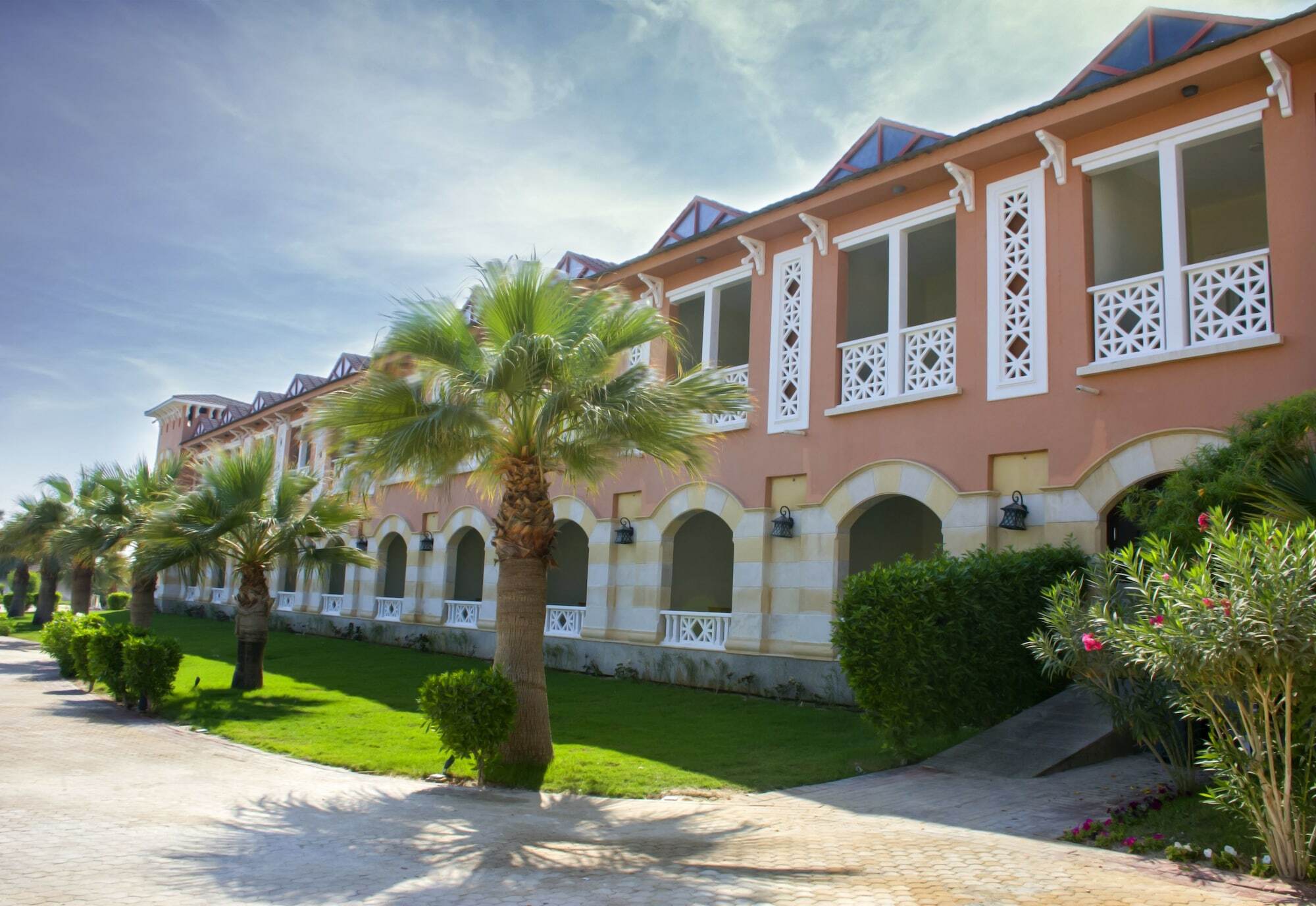Radisson Blu Resort, Al Khobar 하프문 베이 외부 사진 A typical hotel in Antalya