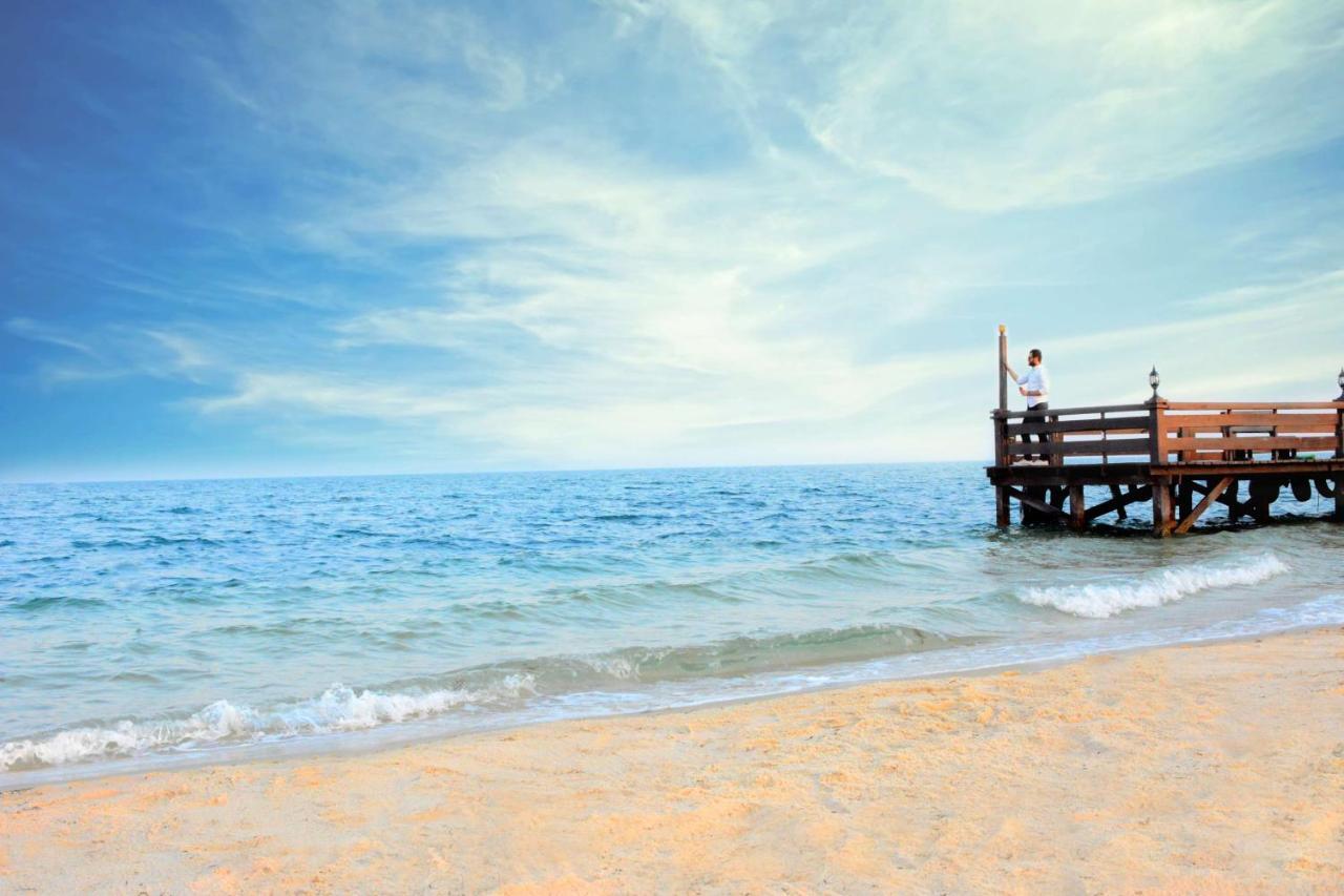 Radisson Blu Resort, Al Khobar 하프문 베이 외부 사진 A beach in Shenzhen